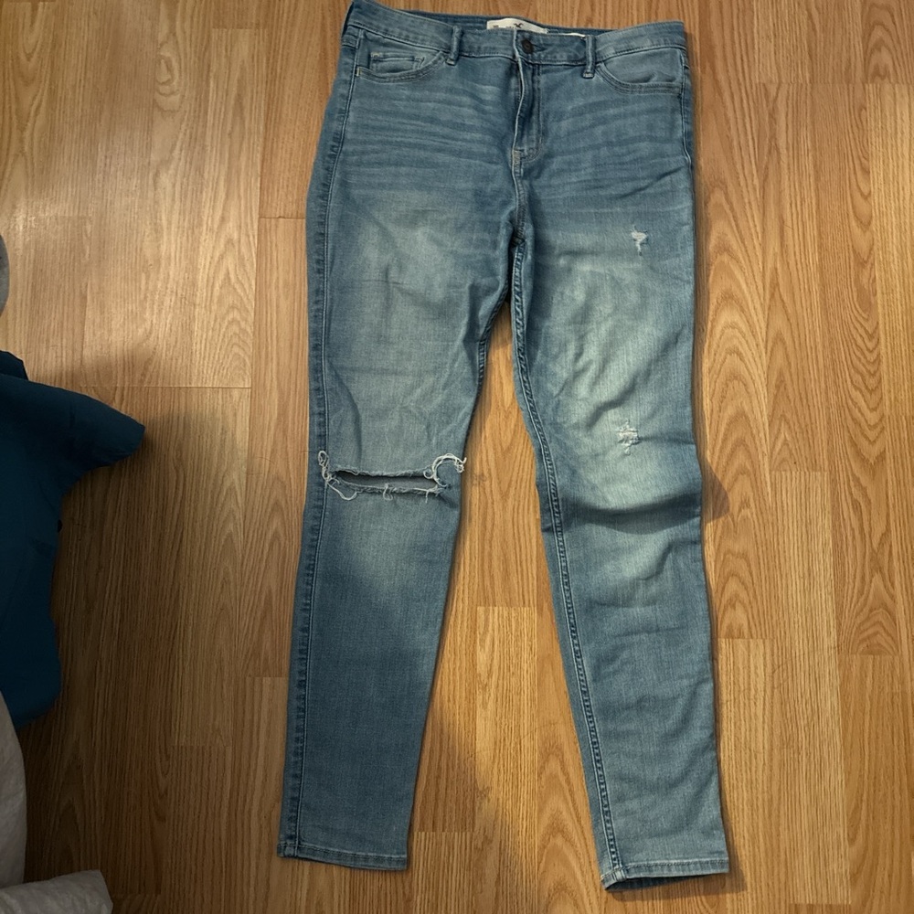 Hollister skinny jeans